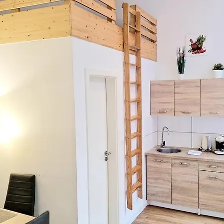 Km1 Small Two-room With Terrace شقة *