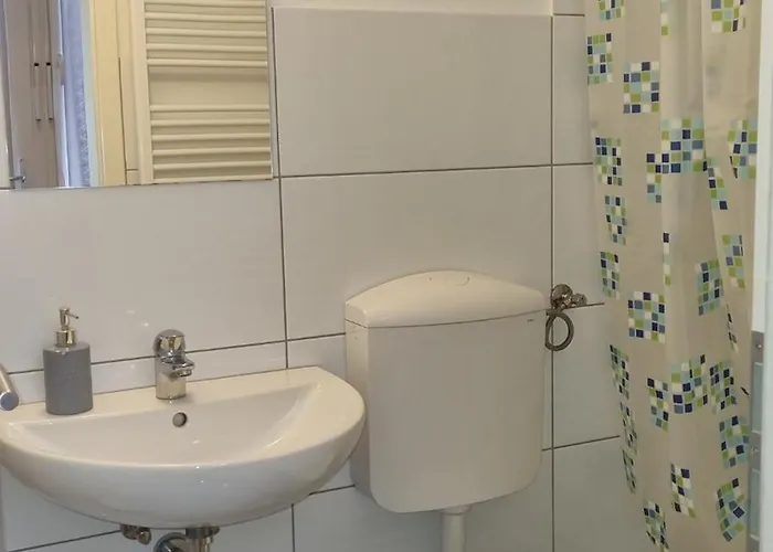 Km1 Small Two-room With Terrace Apartamento *