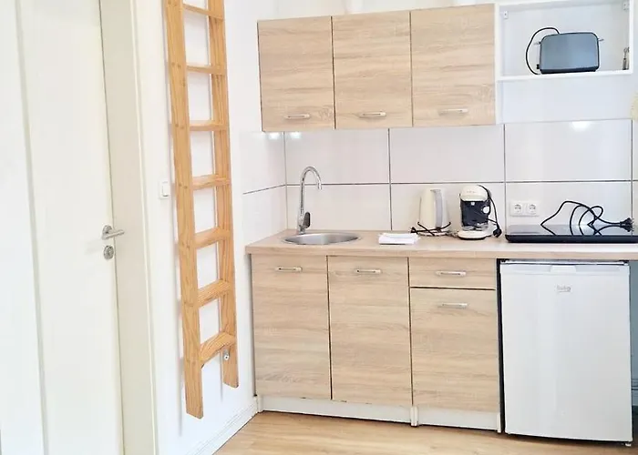 Apartamento Km1 Small Two-room With Terrace Berlim